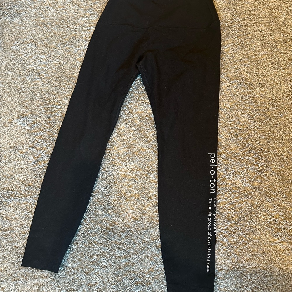 Peloton leggings, black and size small.